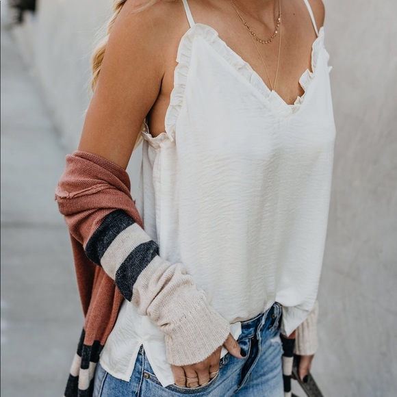 Restocked! Best seller! White ruffle trim cami - Picture 3 of 7